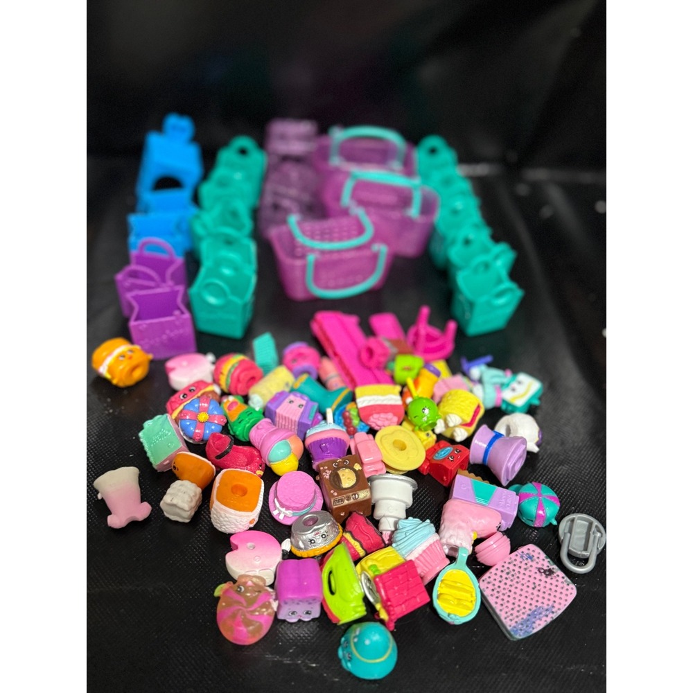 Shopkins Miniatures Lot Toy Figures Accessories Play Set